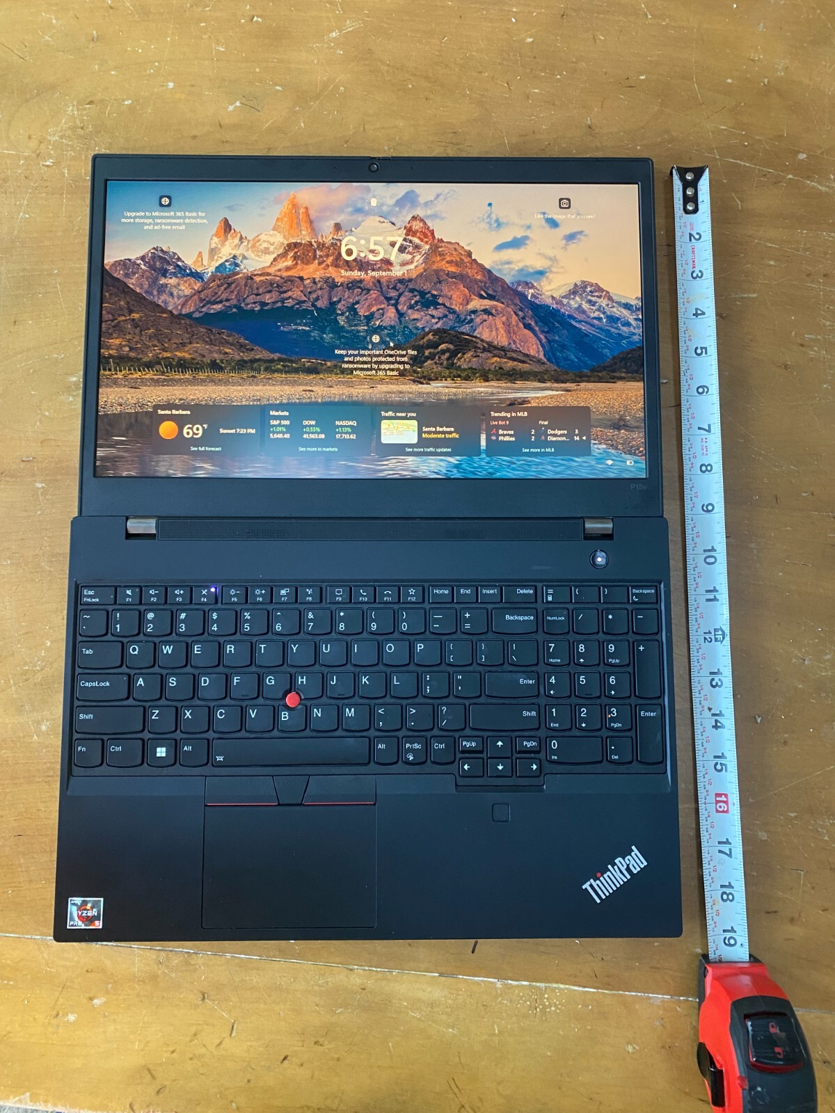 Almost Brand New Lenovo thinkpad p15v gen 3