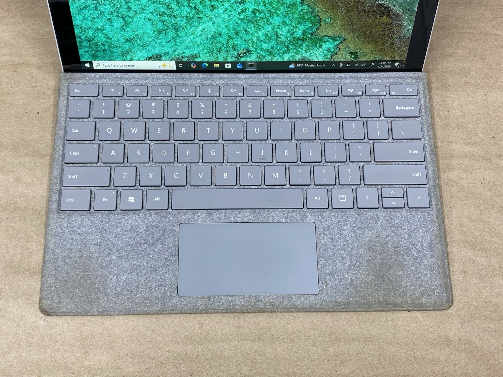 Microsoft Surface Pro 12″ 2736*1824 i5-7300U 8GB 256GB SSD Win 10 Pro READ