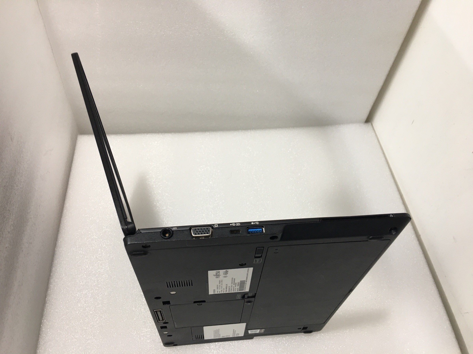 Fujitsu Lifebook U747 128gb Nvme Win 11 i7-6600u 2.60ghz 16gb Ram Hdmi