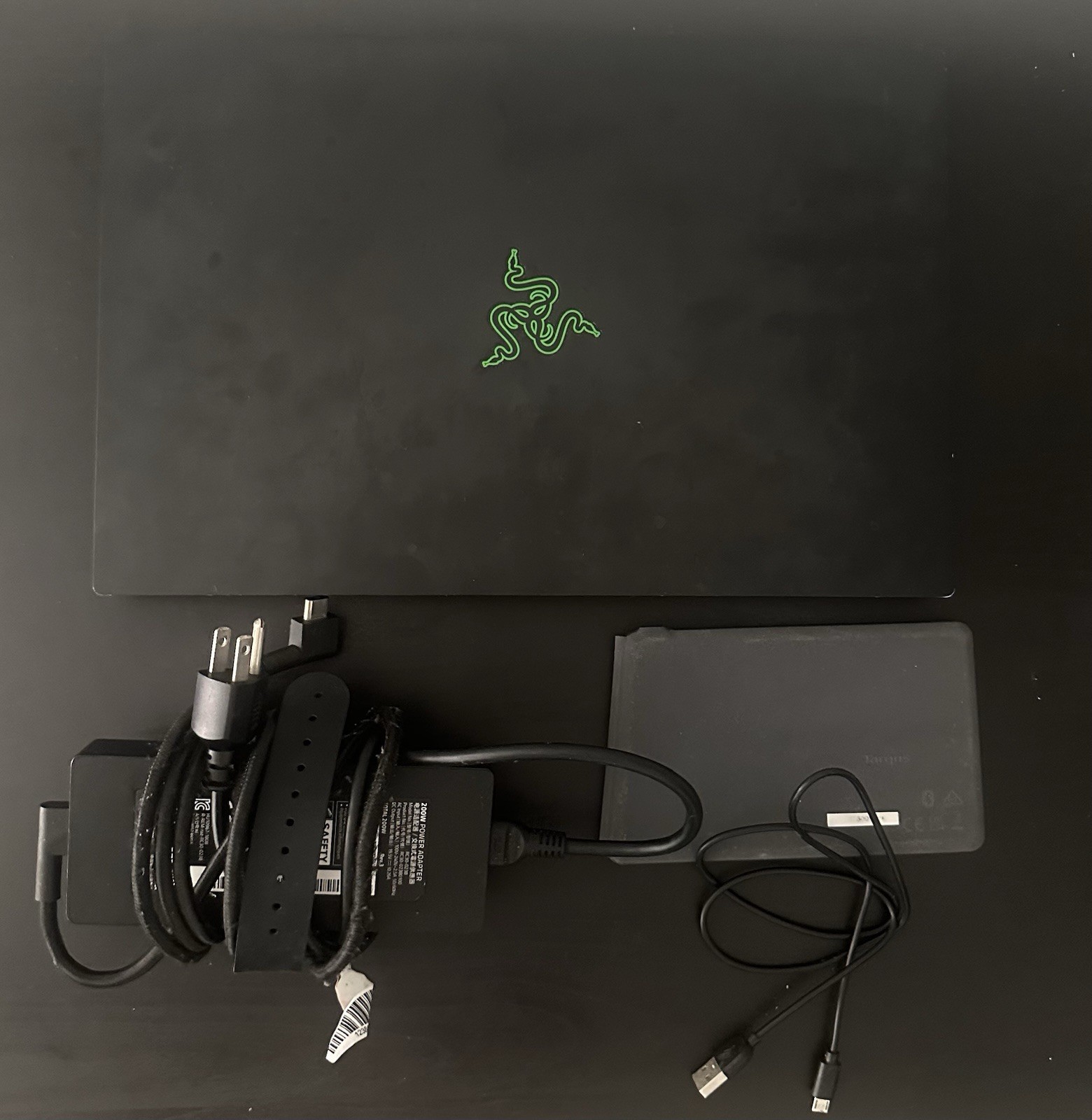 Razer Blade 15 Base 2019| i7-9750H|RTX 2060 6GB| 16GB RAM|1.5TB|READ DESCRIPTION
