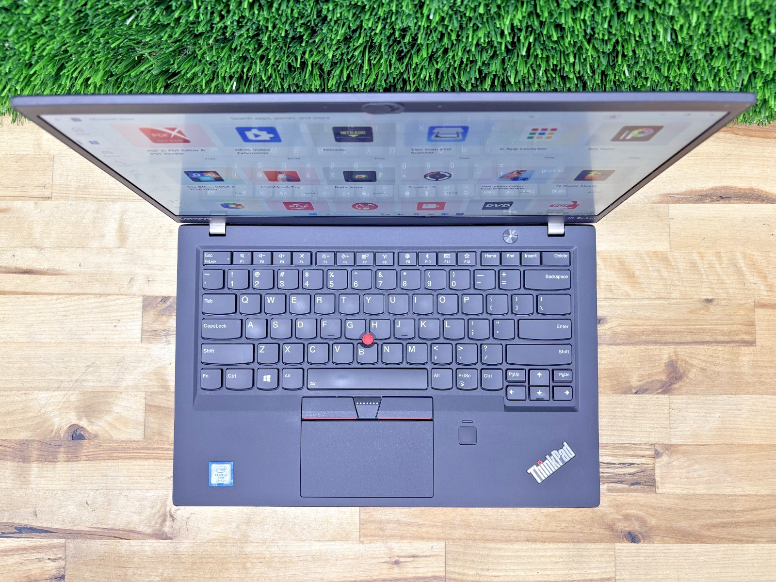 Lenovo ThinkPad x1 Carbon Gen 5 i7-6th Gen 2.60GHz 16GB RAM 256GB SSD Win 11 P*