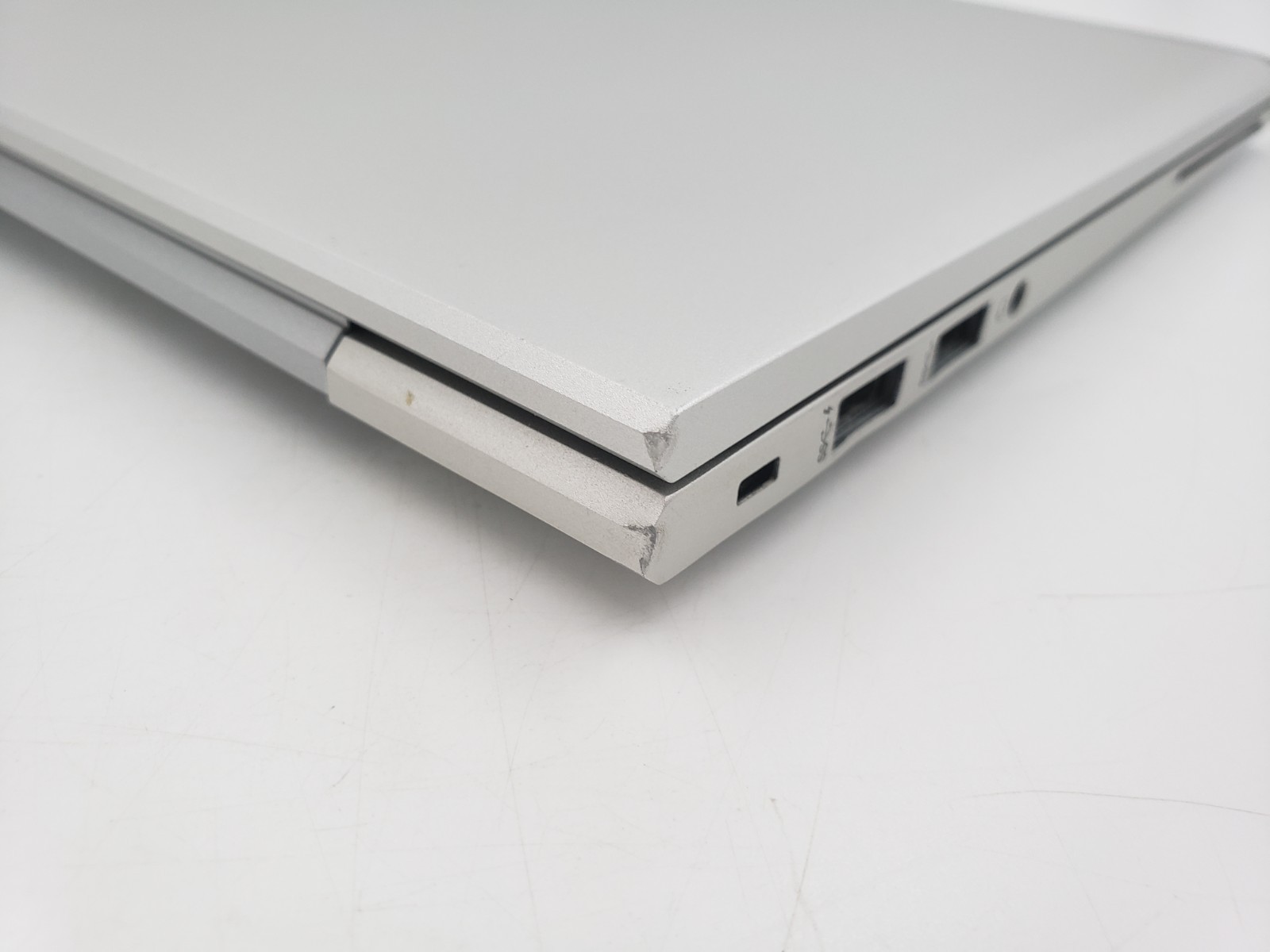 HP EliteBook 840 G8 i7-1165G7 2.80GHz 16GB Ram 512GB SSD Win 11 Pro