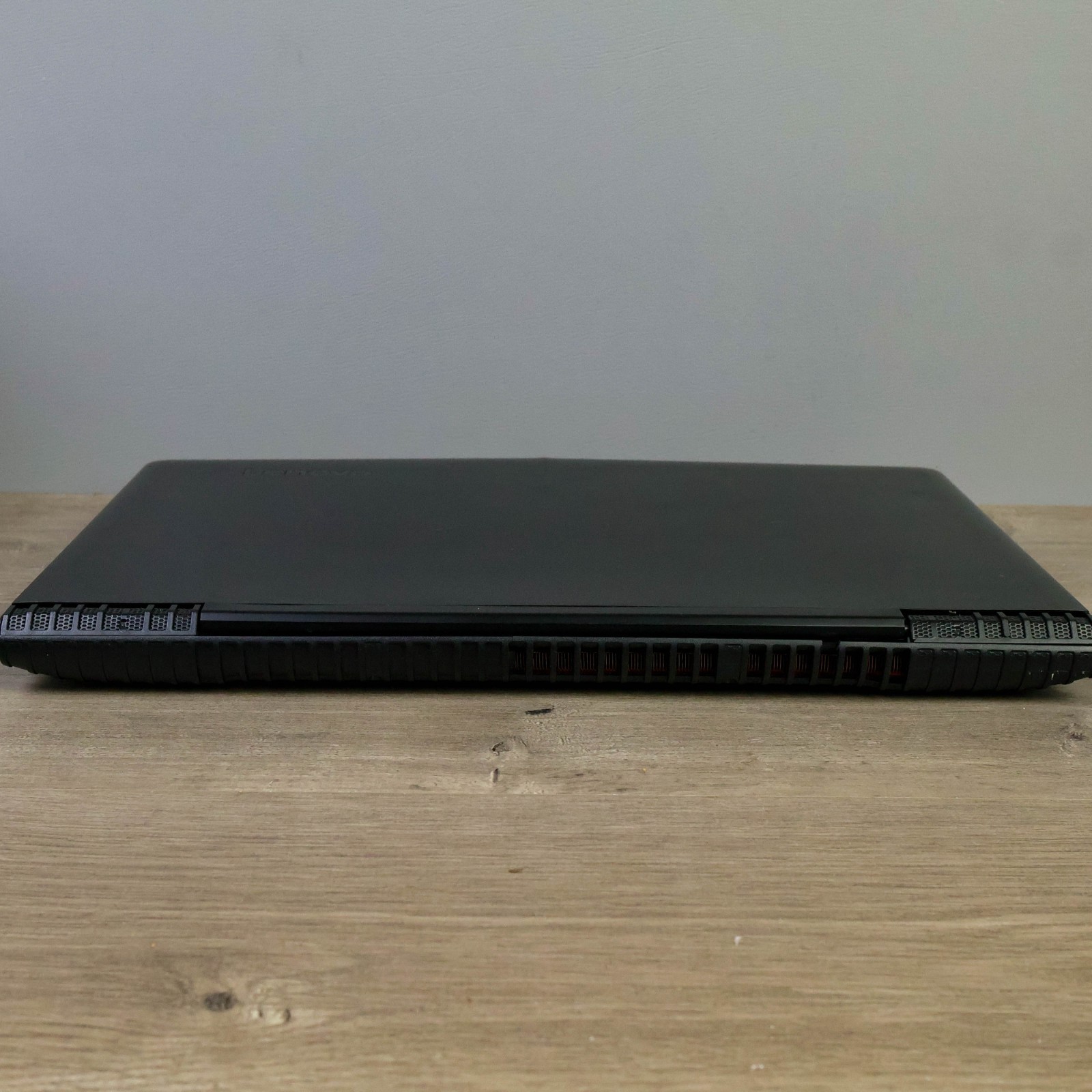 Lenovo Legion Y520 i7-7700HQ GTX 1060 3GB 8GB 128GB SSD 1TB HDD 15.6 Gaming