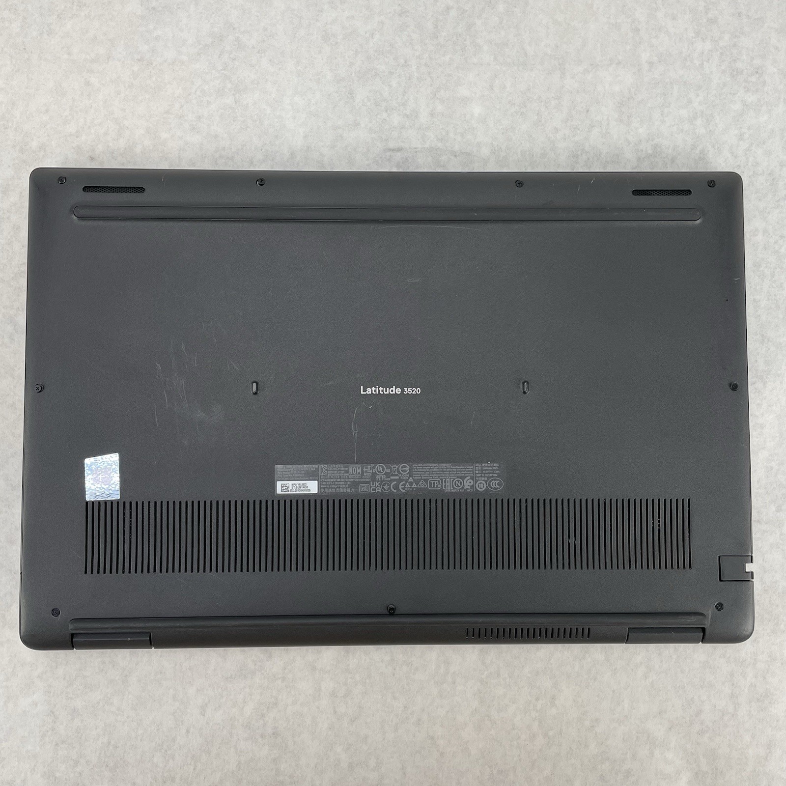 Dell Latitude 3520 15.6″ i5-1135G7 2.40 Ghz 8 GB RAM No SSD/OS/AC