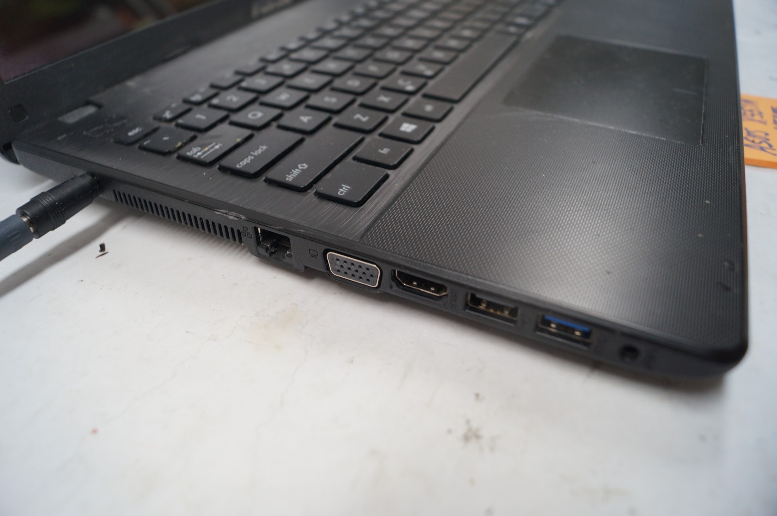 ASUS X551M ATHEROS AR5B125 15.5″ 2.16GHz 186GB HD 4G RAM WIN8.1 MSOff WORKS B153