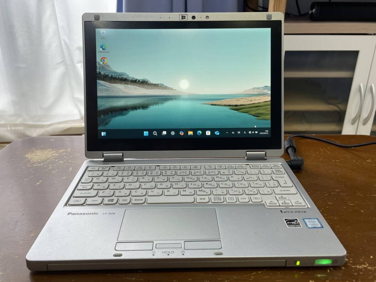 Panasonic Let’s Note CF-RZ6 Core i5 7Y57 RAM 8GB SSD 512GB