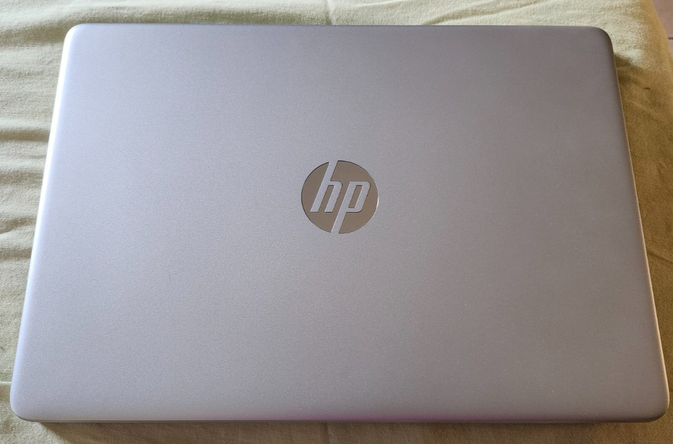 2024–HP Laptop Ultralight 14-dq0760dx Intel Celeron N4120-128 gb (pre-owned)