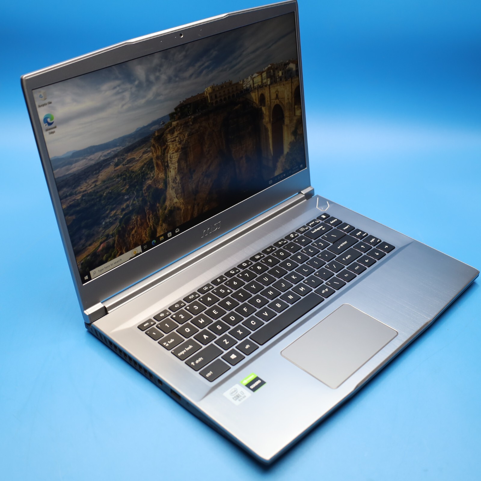 MSI WF65 10TH 15.6″ i7-10750H 16GB RAM 512GB SSD NVIDIA Quadro P620 PC Laptop