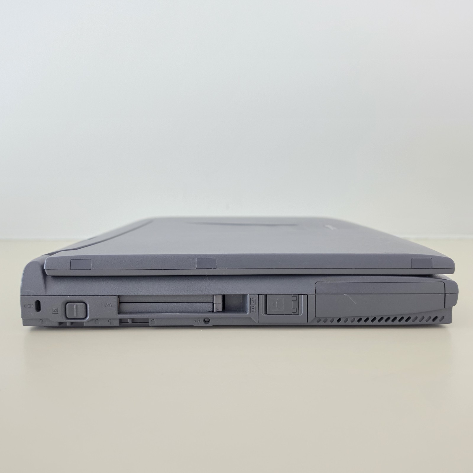 RETRO 14.1″ Vintage TOSHIBA Satellite 4100XDVD Laptop – 128MB RAM – 60GB HDD