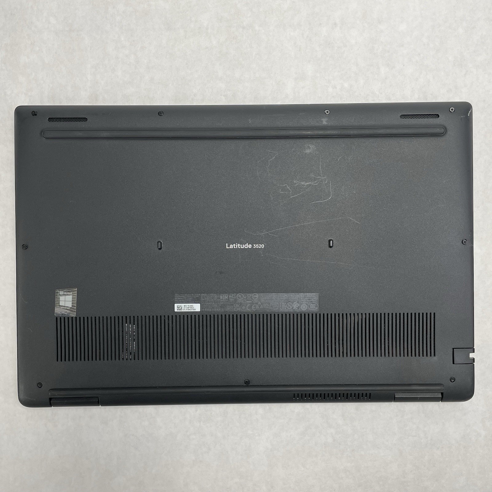 Dell Latitude 3520 15.6″ i5-1135G7 2.40 GHz 8 GB RAM No SSD/OS/AC – Worn Keys