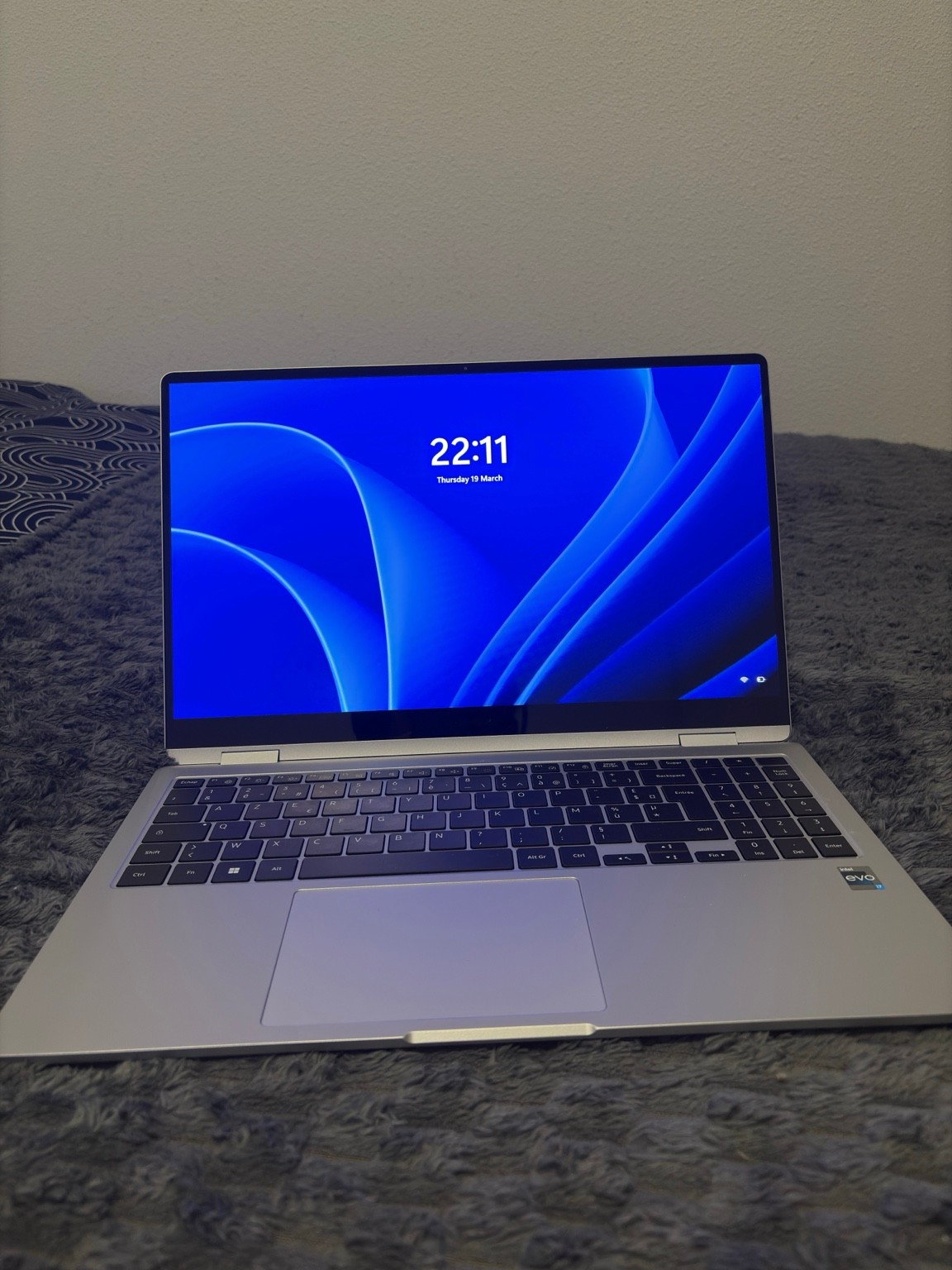 Samsung Galaxy Book3 360 15.6″ (1TB SSD, Intel Core i7 13th Gen., 5.00 GHz,…