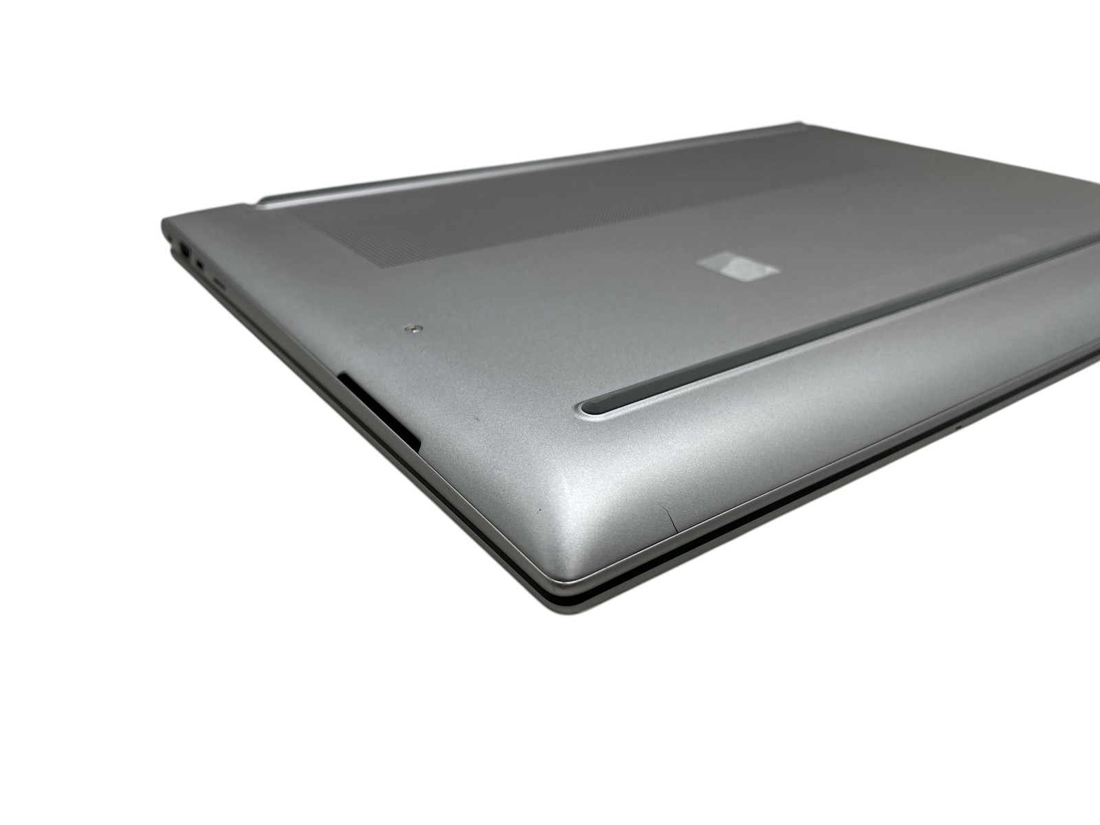 HP ZBook Studio G10 16″- i7-13800H – 32GB RAM – 512GB SSD – Grade D