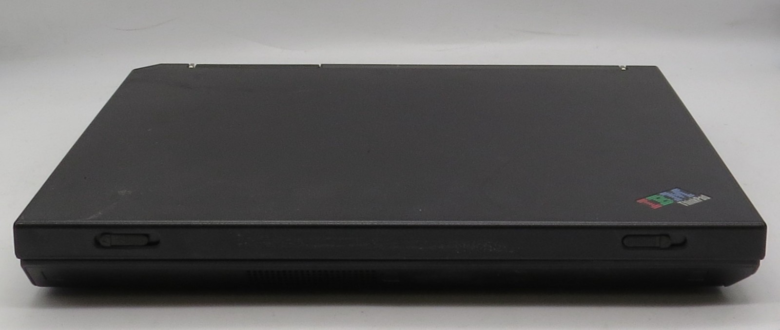 IBM ThinkPad R40 Celeron @ 1.6 GHz 512MB RAM No SSD No OS *PARTS