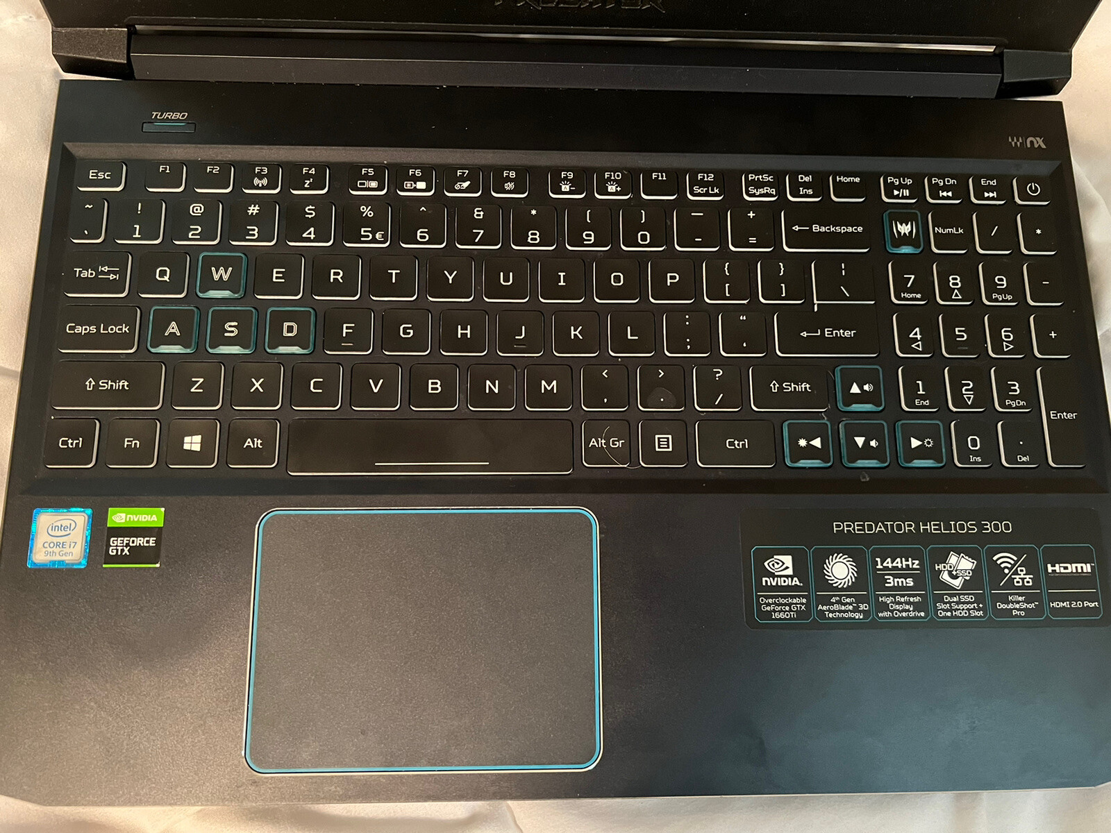 Acer Predator Helios 300 Gaming Laptop, 15.6” Full HD 144Hz 3ms IPS Display.