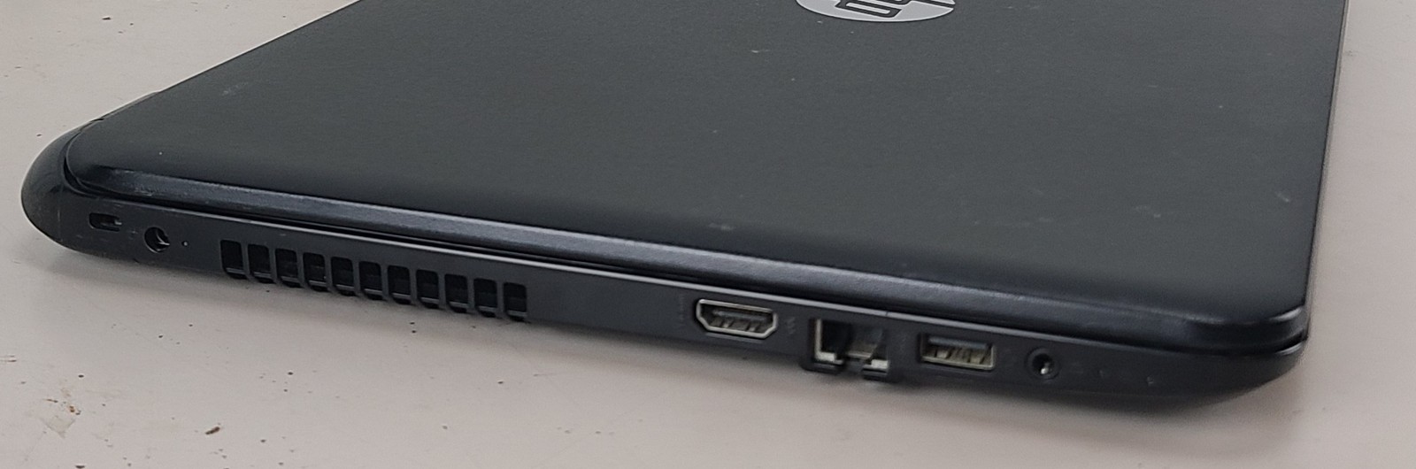 FOR PARTS HP 15 Notebook i3-5010U 6GB 750GB HDD BAD BATTERY/NO OS