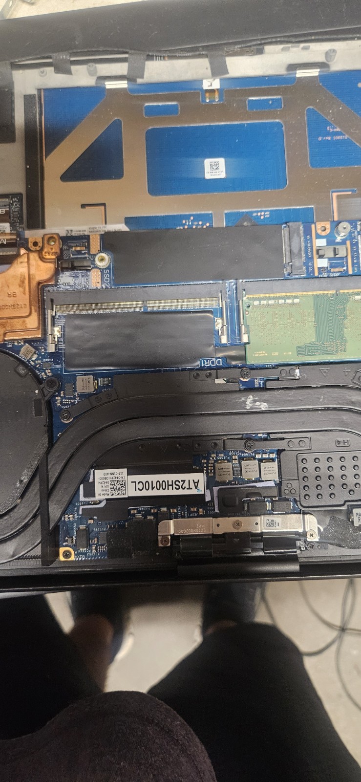 Dell Precision 5550 15.6″ Intel Core i7-10th 8 GB RAM NOT WORKING PARTS