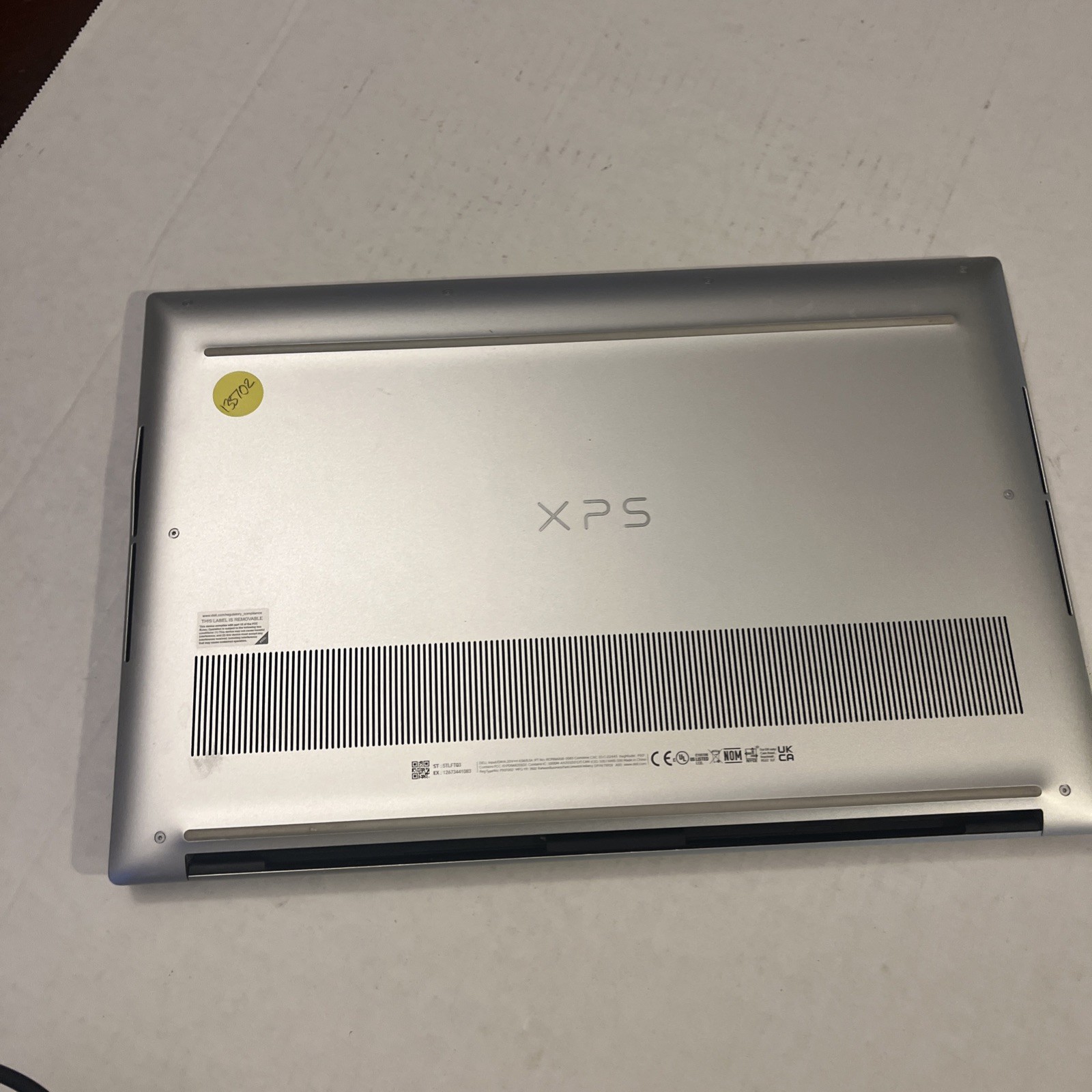 Dell XPS 15 9510 16″ Core i7-11800H 2.3GHz 8GB RAM 512GB SSD RTX3050