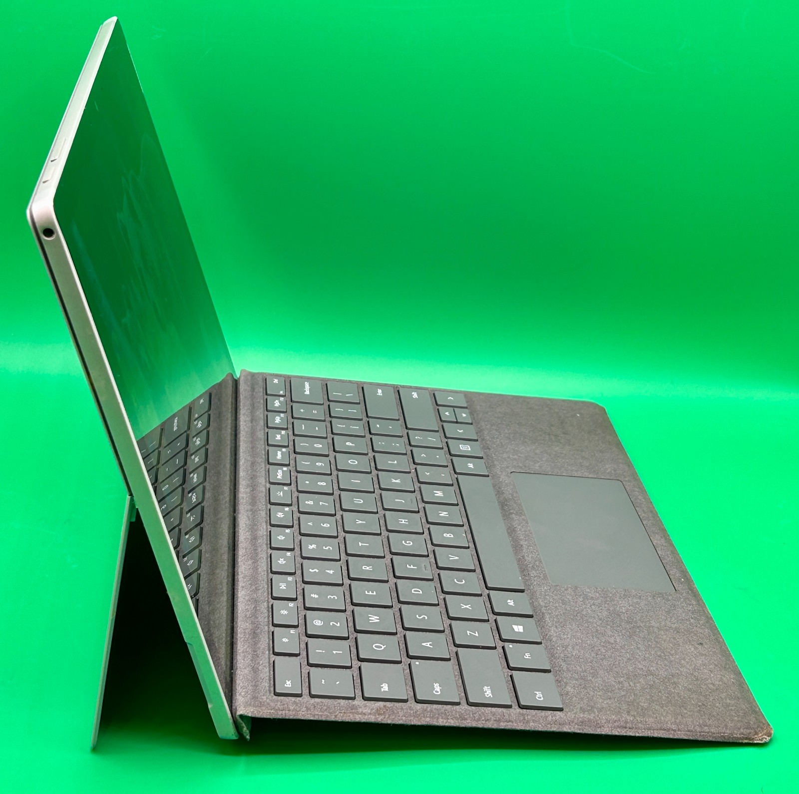 Microsoft Surface Pro 7 1866 12.3″ i5-1035G4 1.1GHz 8GB RAM 128GB SSD Win 11 Pro
