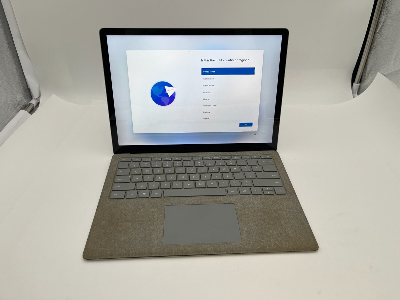 MICROSOFT SURFACE LAPTOP 2 (1769) i7-8650U@1.90GHZ 16GB RAM 512GB NVME WIN 11 PR