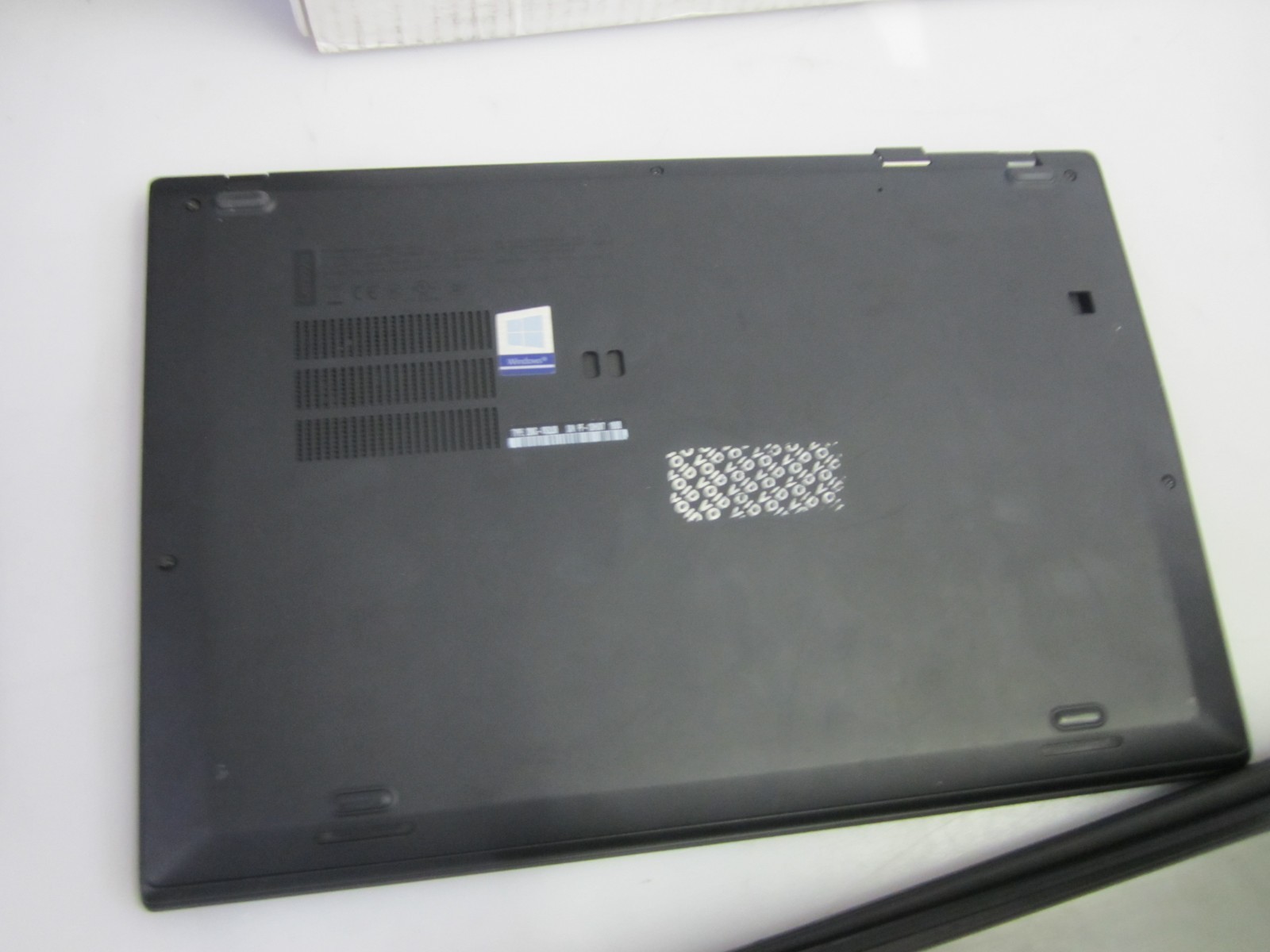 LENOVO THINKPAD X1 CARBON 6TH GEN I7 16GB 256GB M2SSD LAPTOP + AC NOOS BIOS