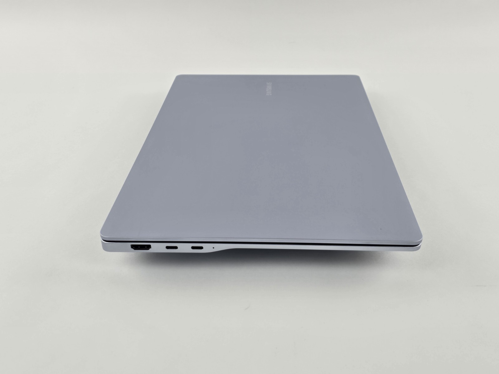 Samsung Galaxy Book4 Edge 15.6″ FHD Laptop Snapdragon X Plus 16GB RAM 512GB SSD