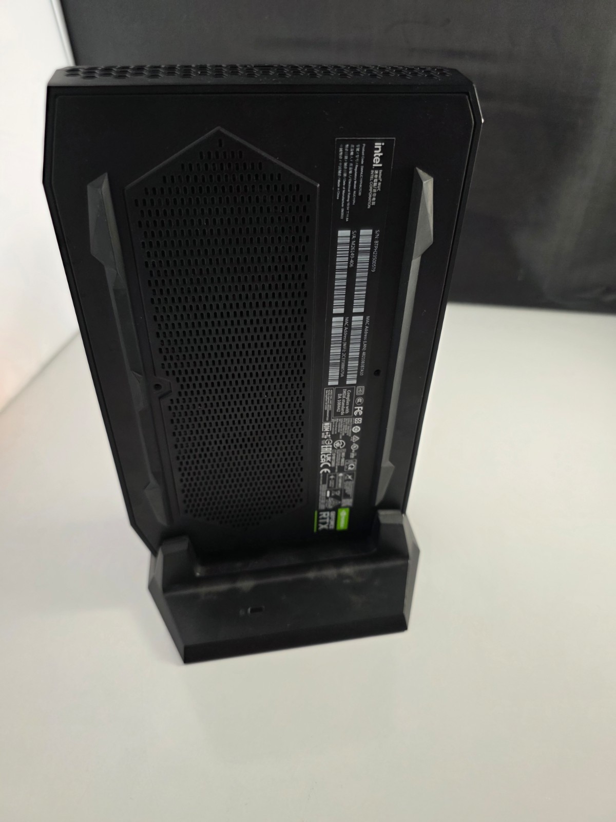 Intel NUC 11 Enthusiast Mini PC Kit (NUC11PHKi7C)w/ RTX 2060-6GB Graphics Memory
