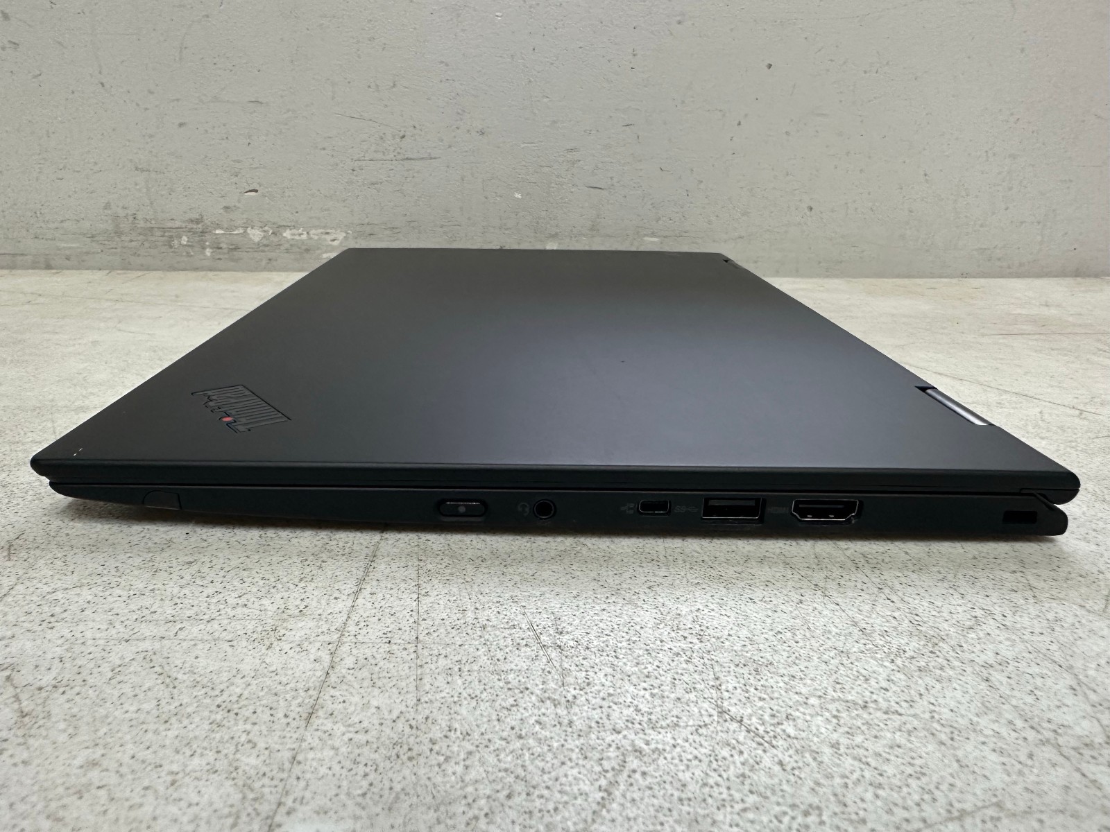 Lenovo ThinkPad X1 Yoga 3rd Gen (i5-8350U, 16GB RAM, Boot to Bio) NO SSD/ADAPTER