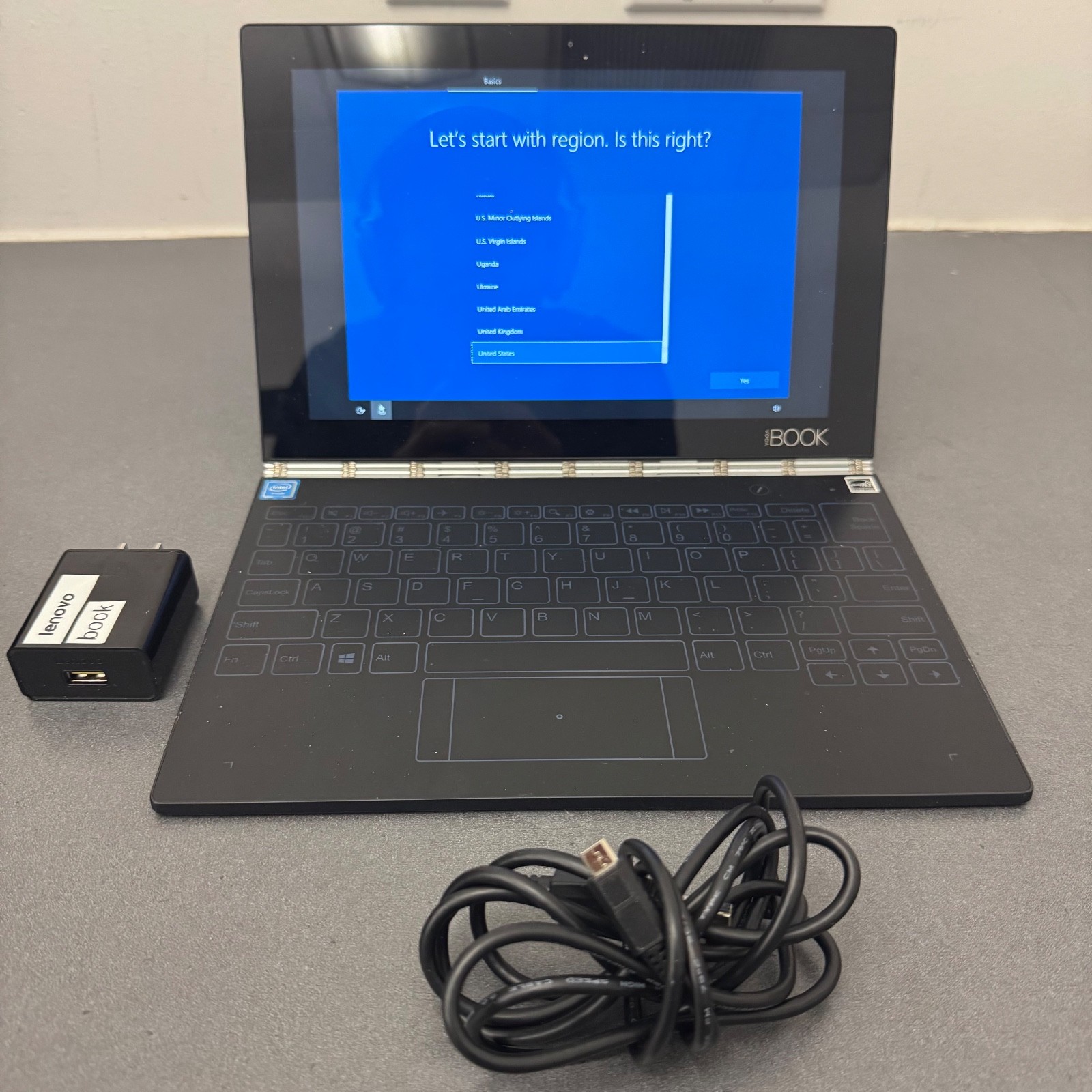 Lenovo Yoga Book YB1-X91F 10.1″ 2-in-1 Windows Tablet Laptop 4GB 64GB w/ Charger