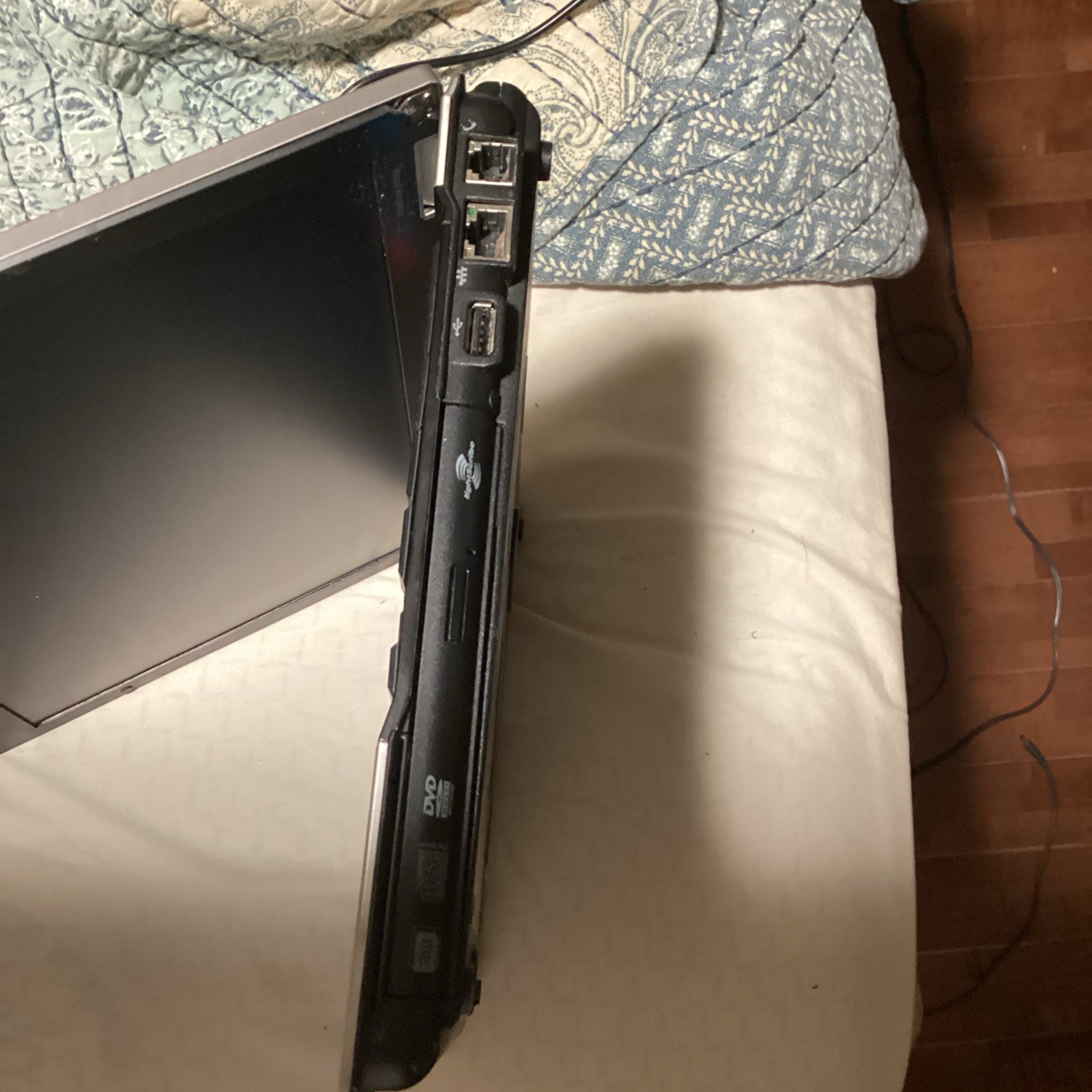 HP EliteBook 6930p 14″ Core 2 Duo P8700 2.53GHz 4GB 150 GB SSD Win10 Pro