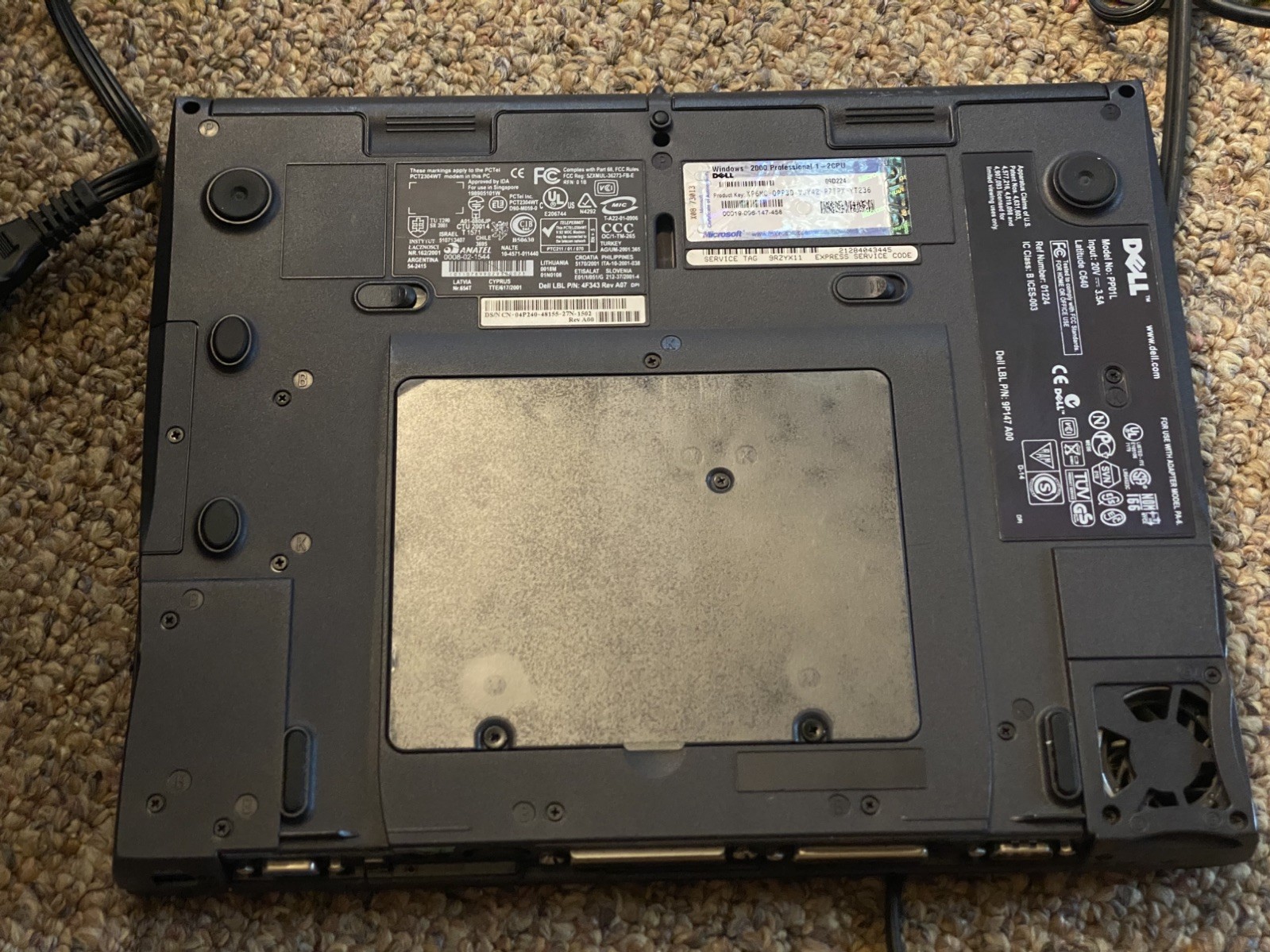 Dell Latitude C640 14” Laptop Pentium 4 M 1.8GHz 512MB RAM 30GB HDD WinXP – READ