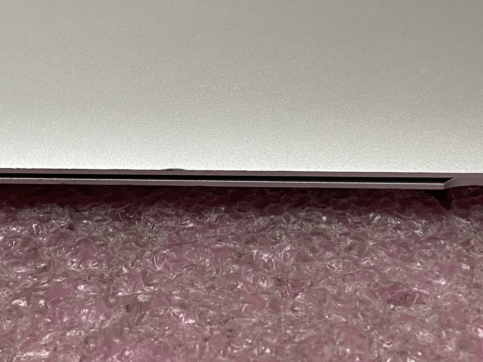Apple MacBook Air 2017 A1466 13.3″ i5-5350U 8GB RAM 128GB SSD *Read* – CLP32A