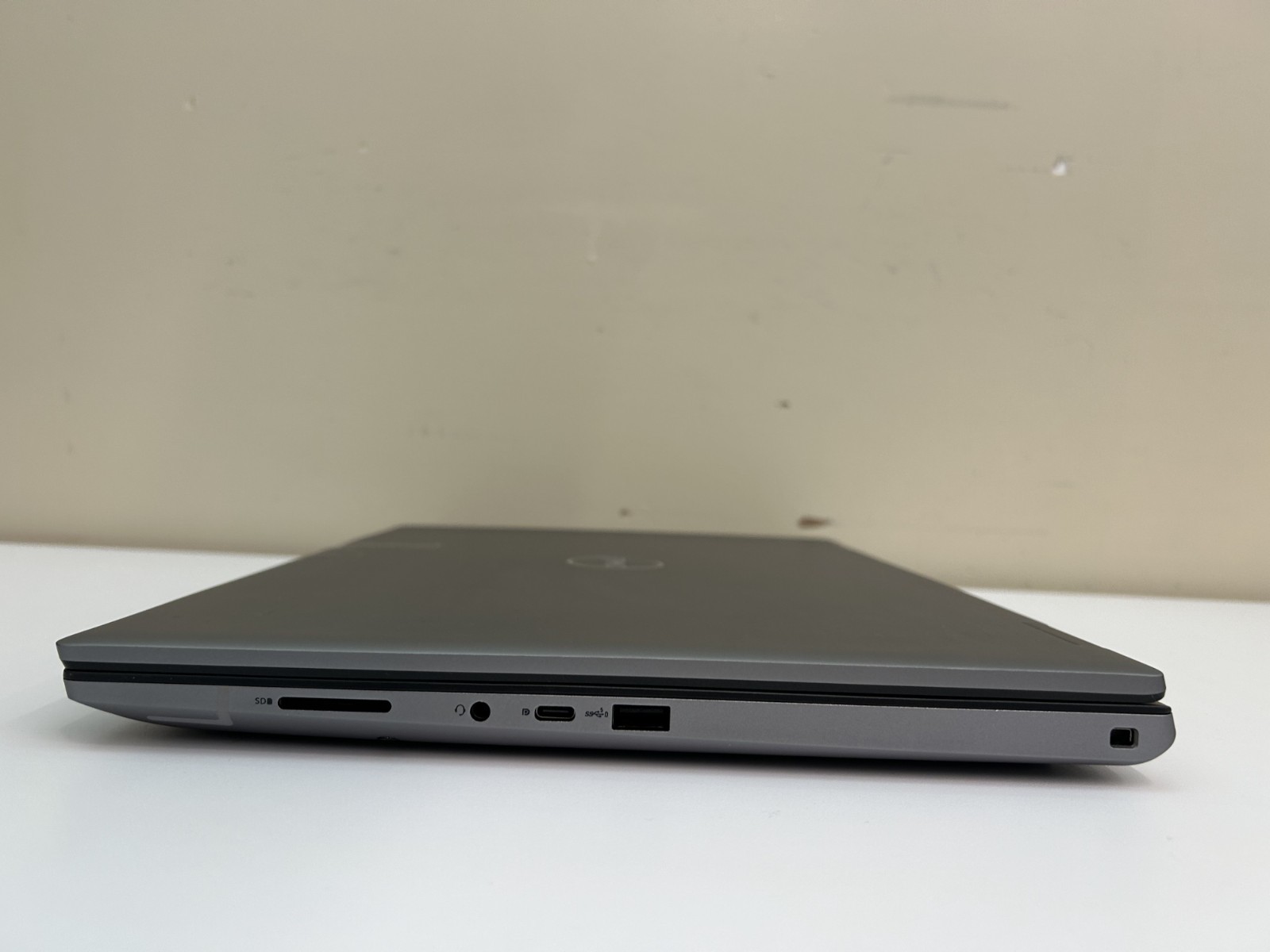 Dell Precision 7670 16″ Core i7-12850HX 16GB RAM 1TB NVMe NVIDIA RTX 2000 Win 11
