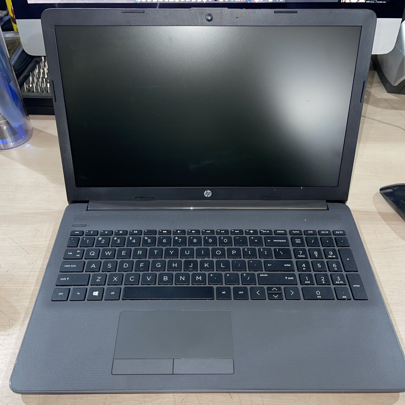 HP 255 G7 Notebook AMD A4-9125 Radeon 4GB RAM NO HD1