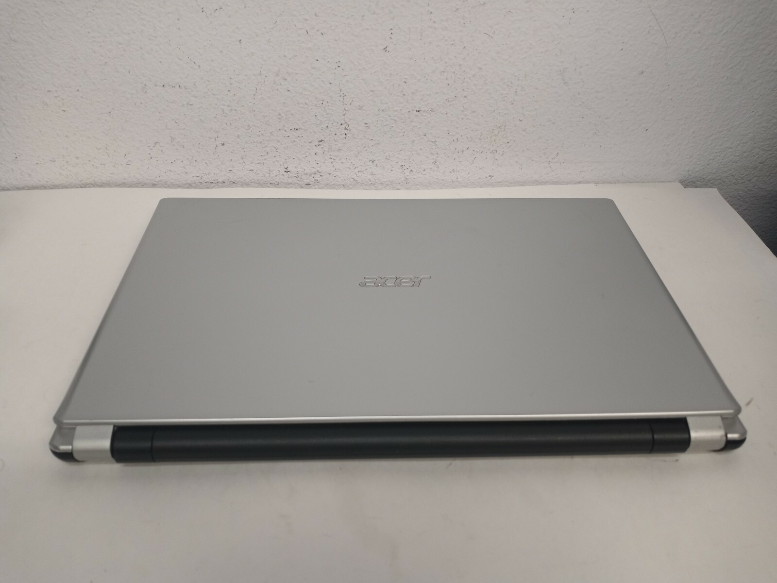 Acer Aspire V5-571P Intel Core i5-3317U 1.7GHz 2GB Ram DVD, NO HARD *FOR PART