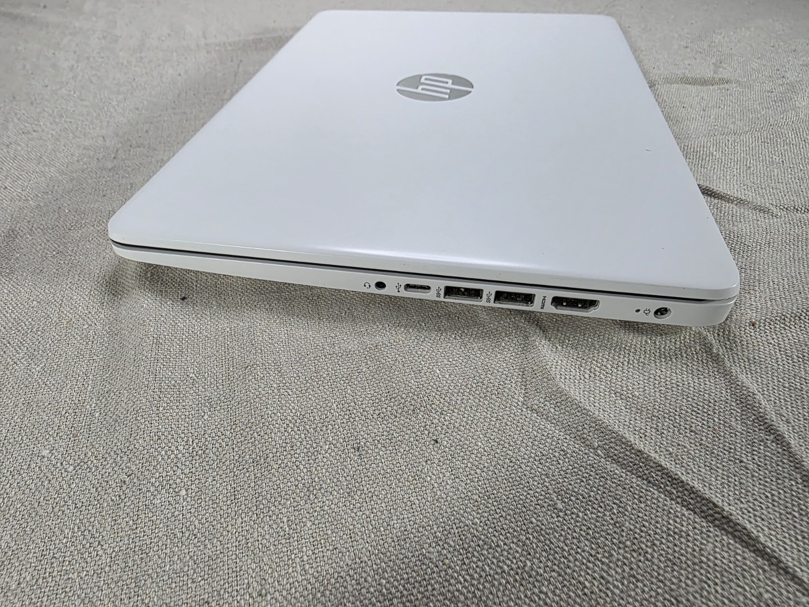 HP 14-dq0052dx 14″ Laptop Intel Celeron Windows 11 Silver Tested Working