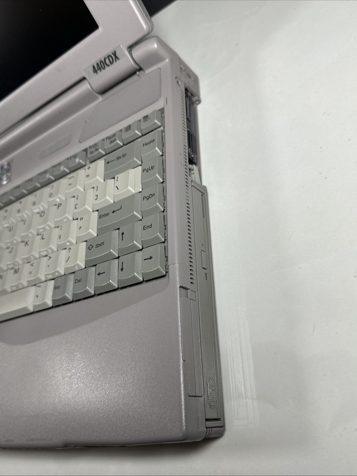 Toshiba Satellite Pro 440CDX Vintage Laptop w/ Port Replicator Charger Boot BIOS