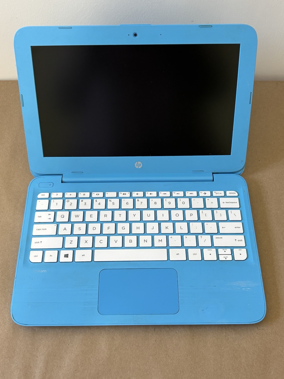 HP Stream 11-cb011wm laptop. 14” Screen W/ Windows 10 OS. Intel N 3060 Processor