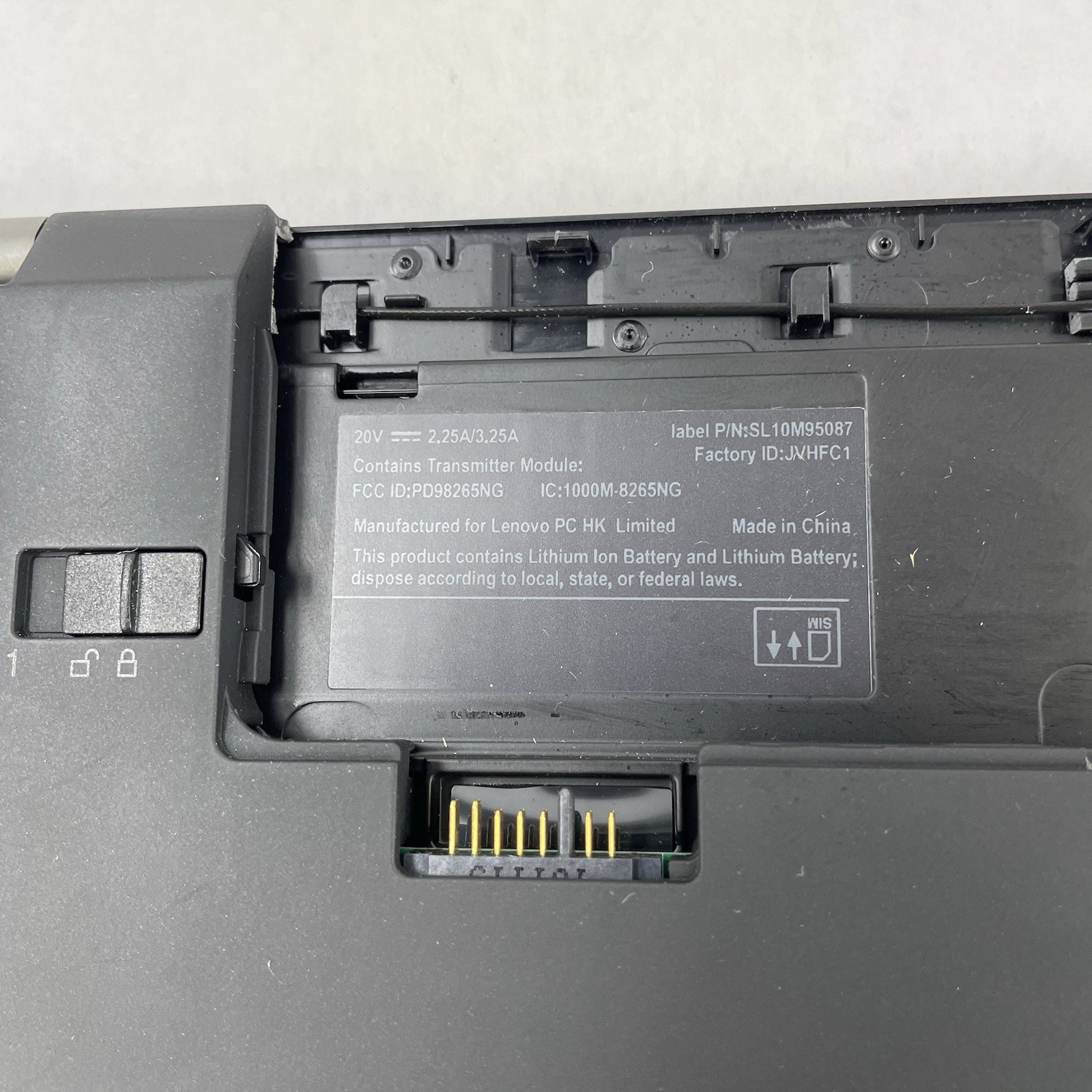 Lenovo ThinkPad T480 14″ i5-8350U 1.70 GHz 8 GB RAM No SSD/OS/AC – READ
