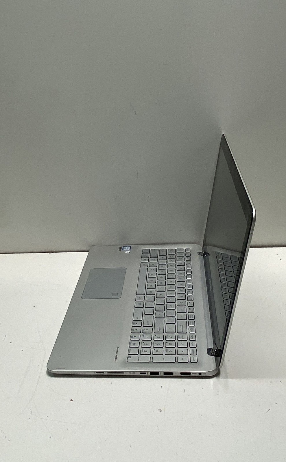 ASUS Q504U 15.6″ Touchscreen Laptop Intel Core i5 Windows 10 Factory Reset