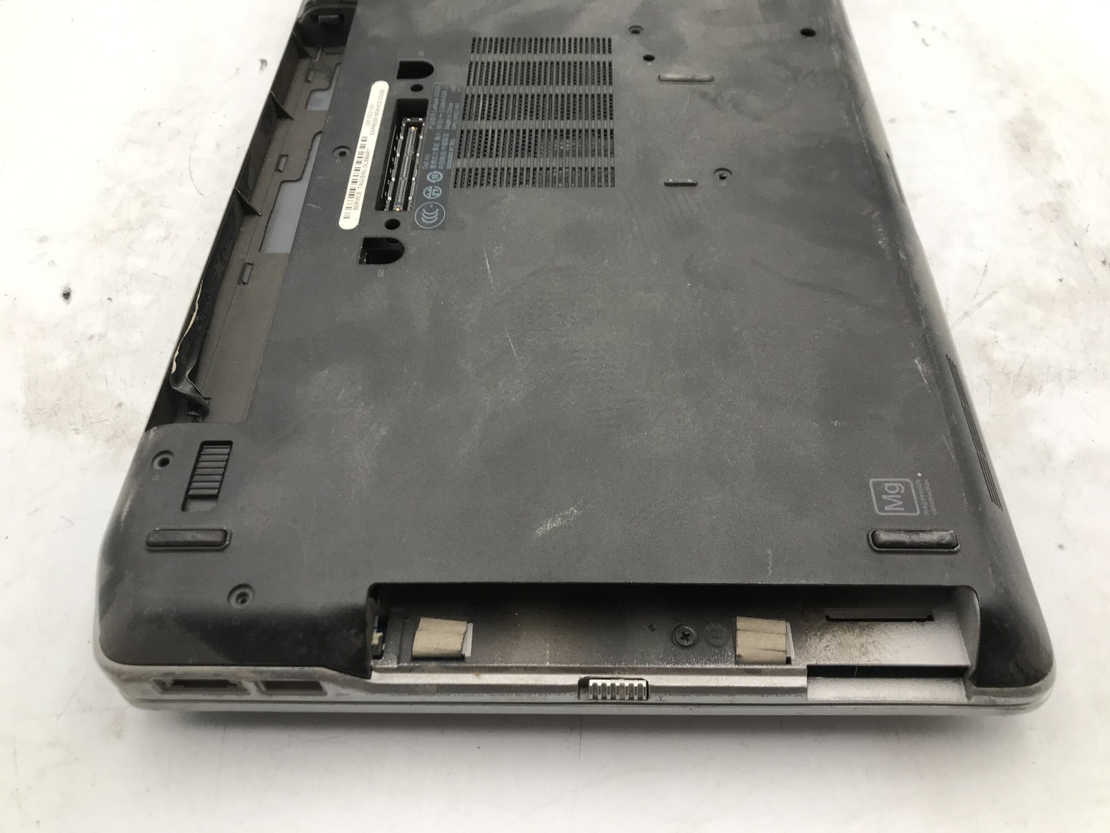 DELL LATITUDE E6320 – BOOTS TO BIOS – INTEL I7 2640M – NO RAM – READ DESC – BB!
