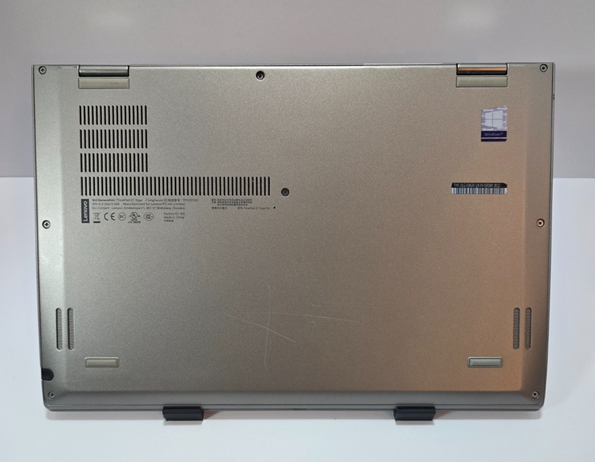 Lenovo ThinkPad X1 Yoga 3rd Gen i7-8650U, 16GB RAM, 512GB NVMe SSD, Charger