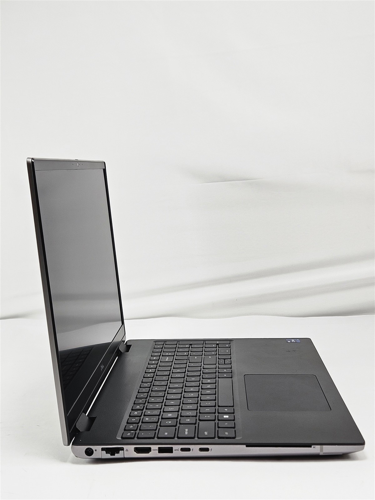 Dell Precision 7670 i9-12950HX 64GB 2TB SSD 16″ Mobile Workstation RTX A2000