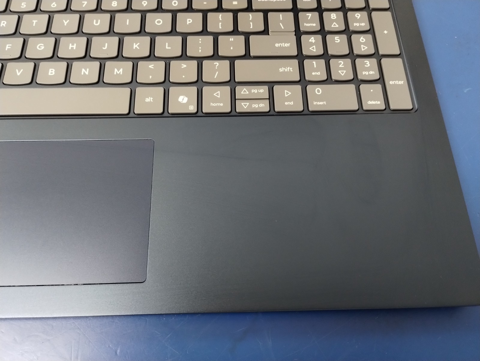 LENOVO IdeaPad Slim 5 16AKP10, AMD Ryzen AI 7 350, 16 GB RAM, 1 TB NVMe SSD