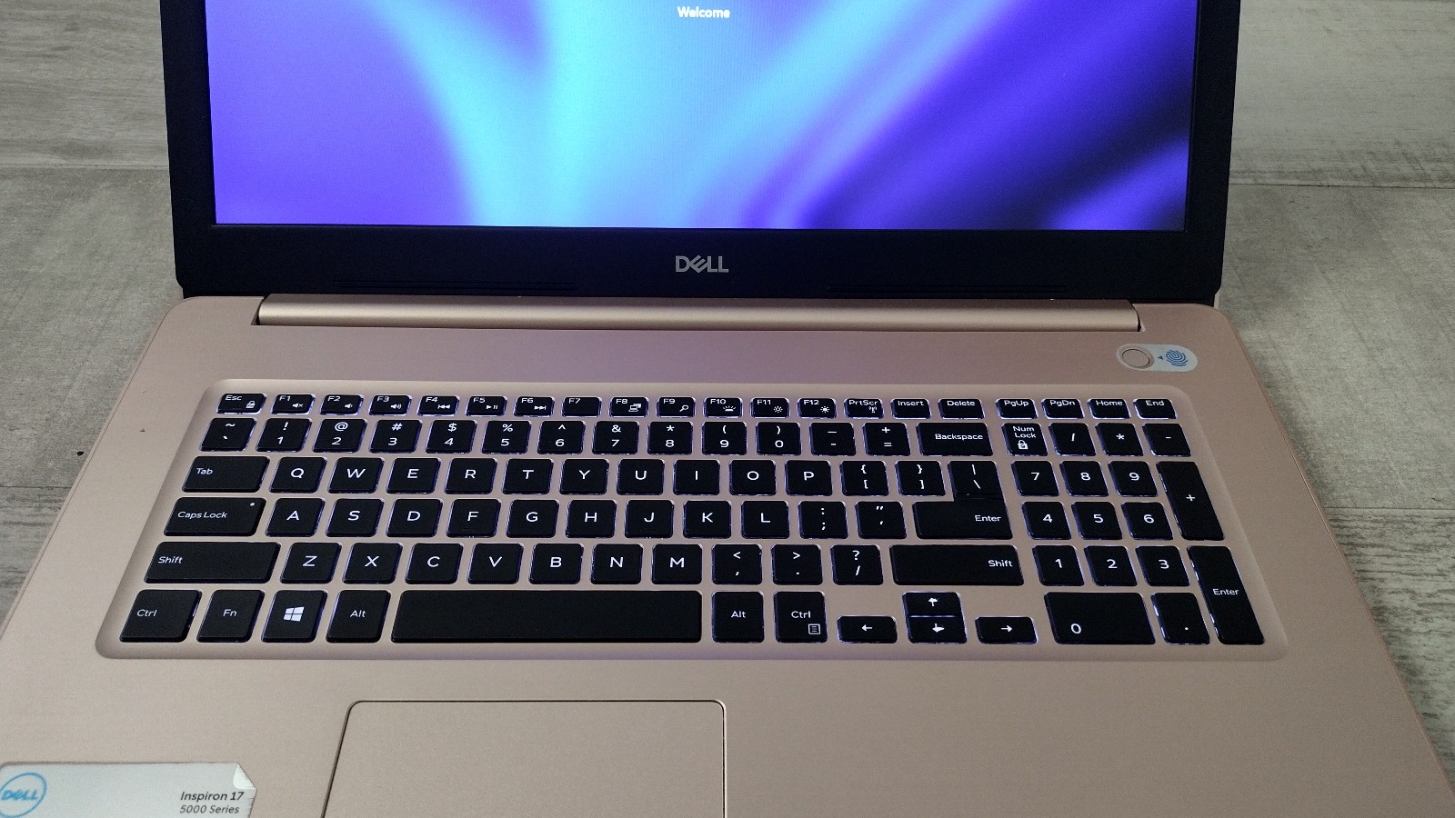 Gaming! Dell Inspiron 5770 FHD 17.3″ Laptop i7-8550 16GB 256GB DVD R/W RADEON