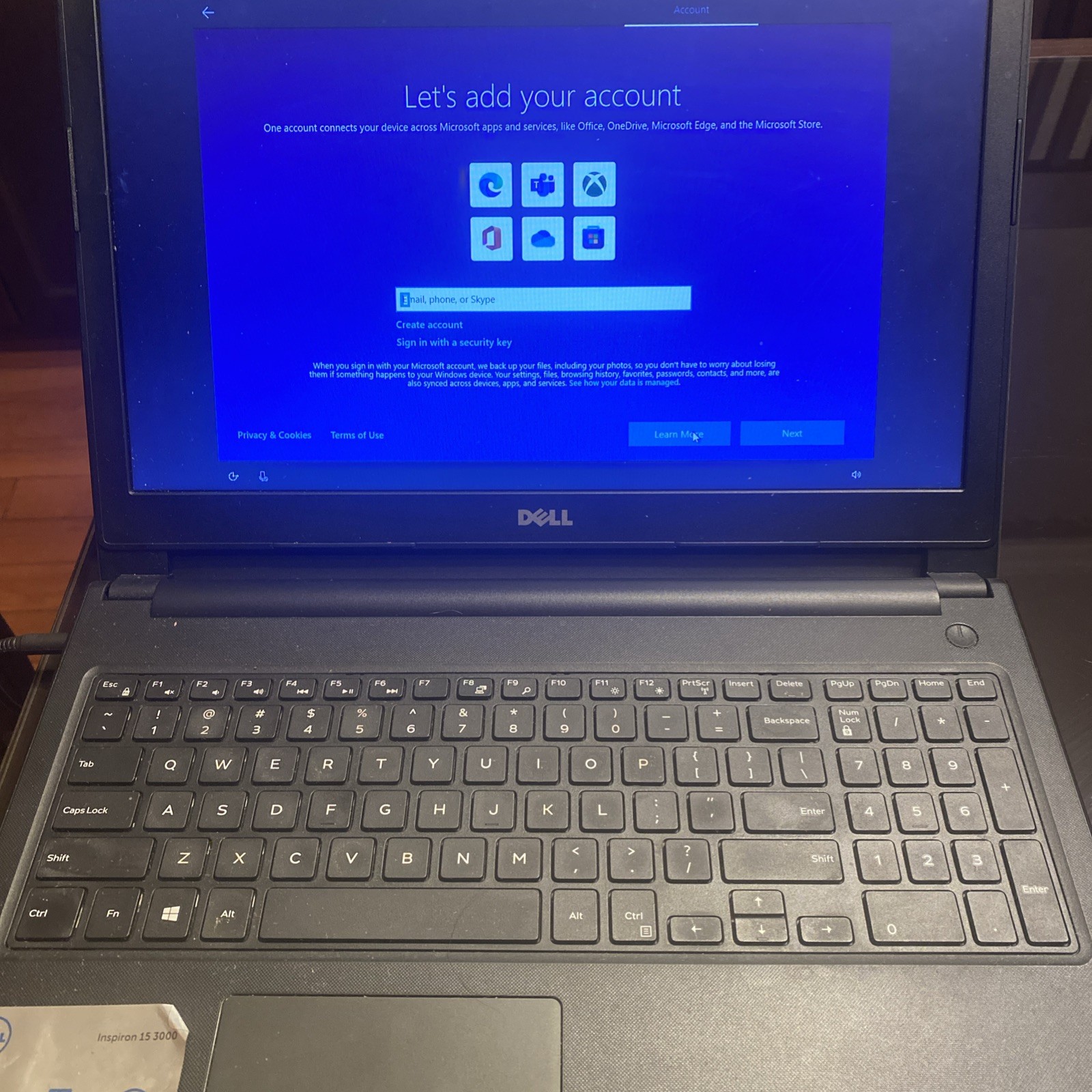 Dell Inspiron 15 3000 Laptop Service Tag: 9NSCKT2 8GB