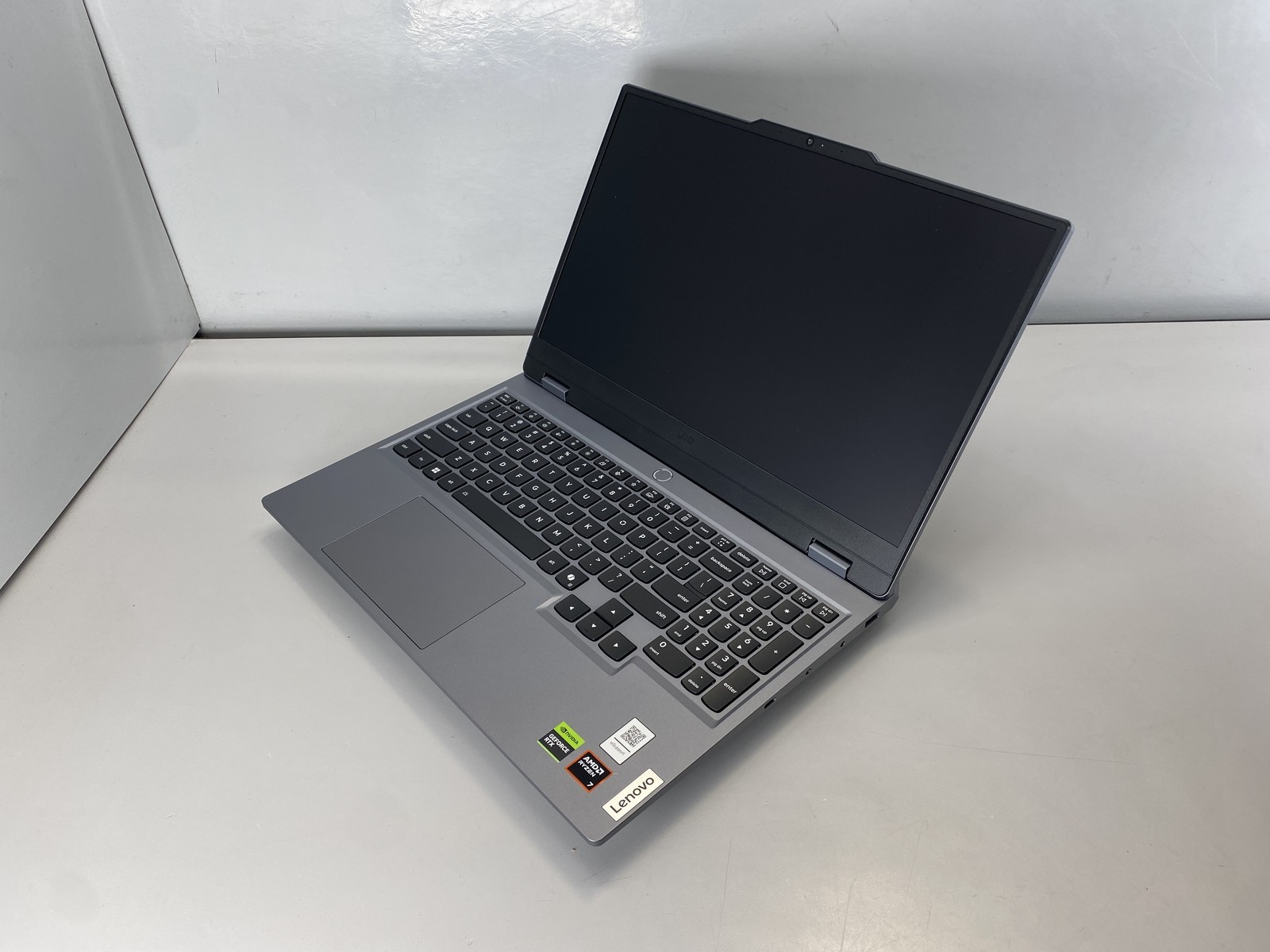 Lenovo Laptop LOQ 15AHP10 15.6″ AMD Ryzen 7 250 1TB RTX 5050- Gray