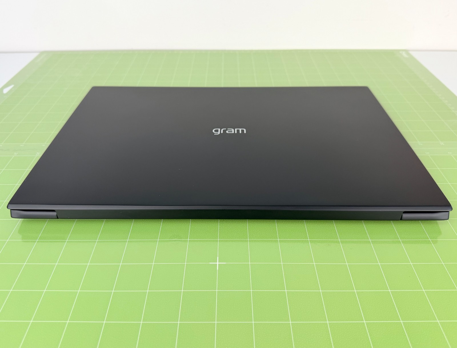 LG gram 17” Ultra lightweight Laptop Intel Evo 12th Gen Core i7 16GB RAM 1TB SSD
