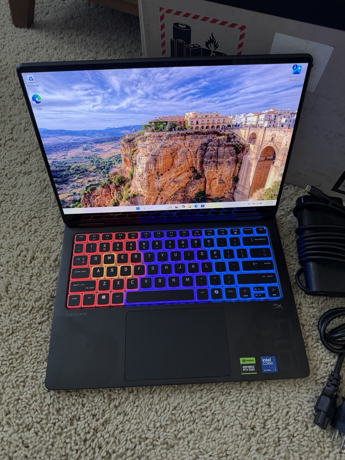 HP OMEN Transcend 14-fb1013dx 14in 3K OLED Ultra 7 32GB 2TB RTX 5060
