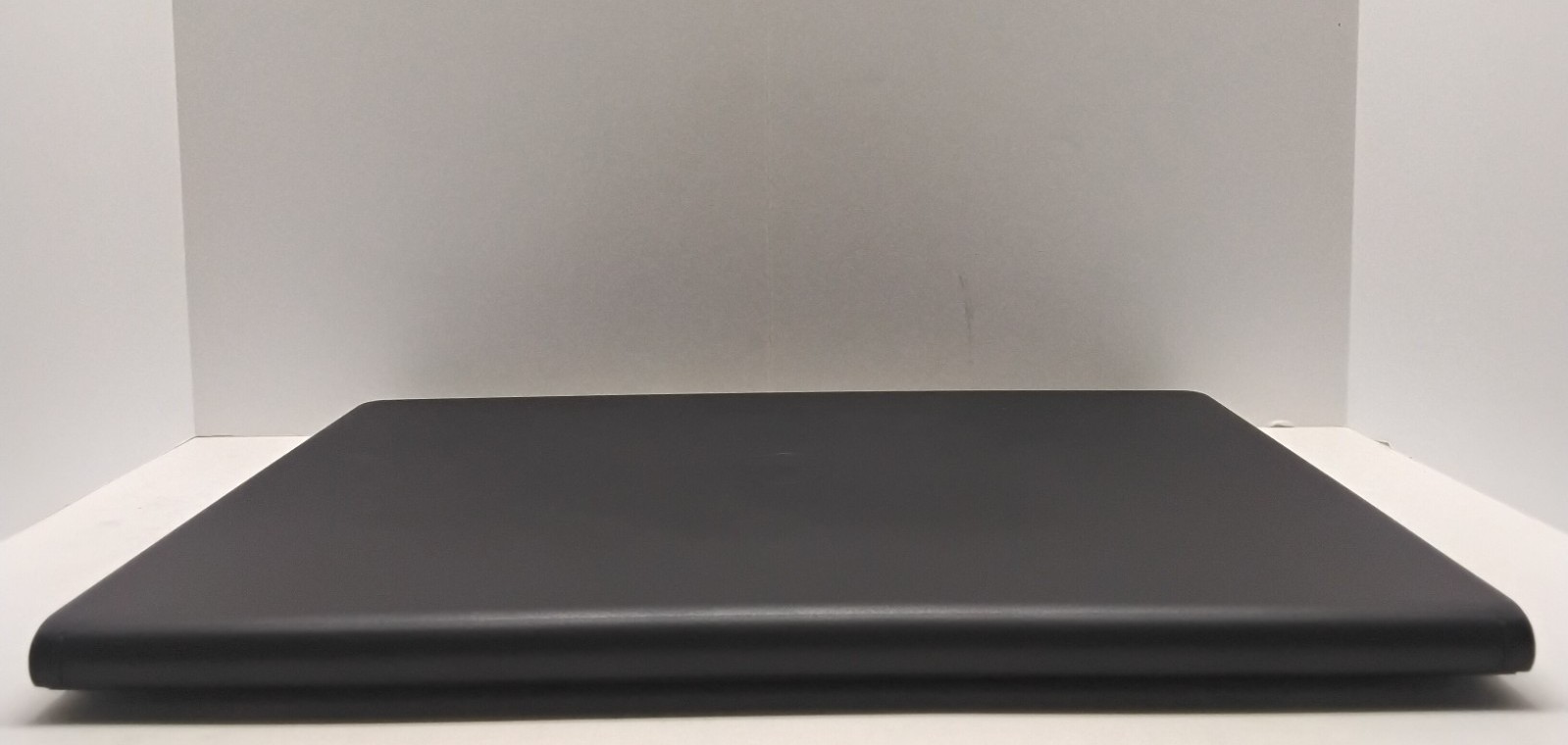 Dell Inspiron 15 3520 with i5-1135G7 @2.40Ghz, 8GB RAM, 256GB SSD LCD BROKEN