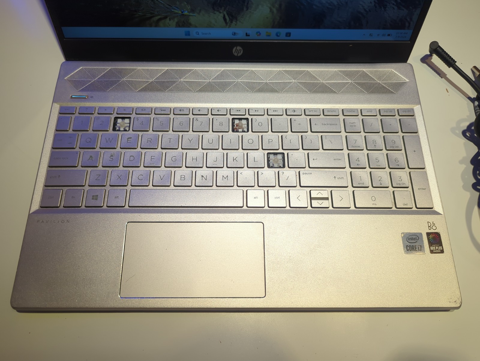 HP Pavilion 15-cs3672cl, i7-1065G7, 8gb Ram, 15.6″ FHD Touch Display, READ BELOW